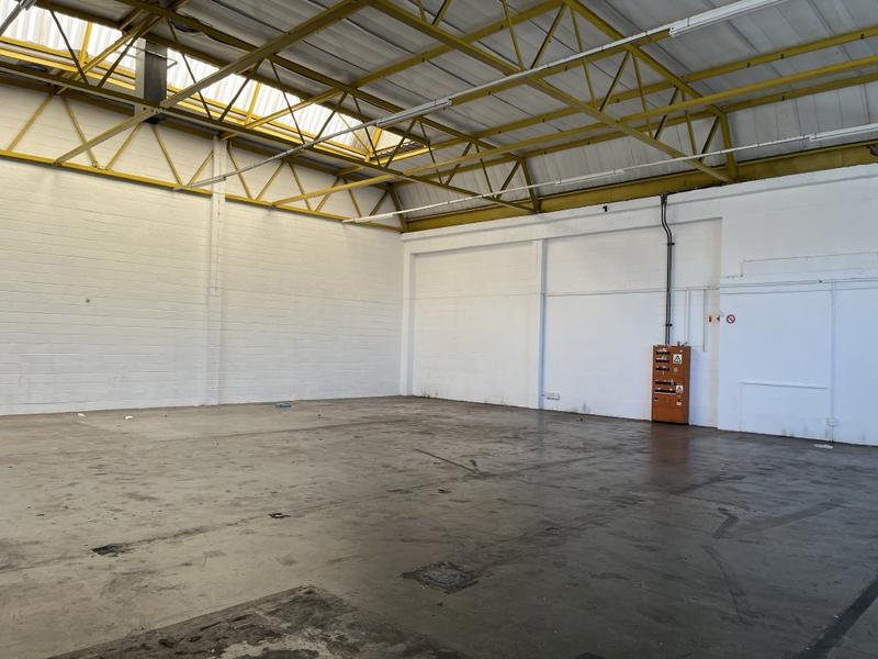 To Let commercial Property for Rent in Maitland Western Cape